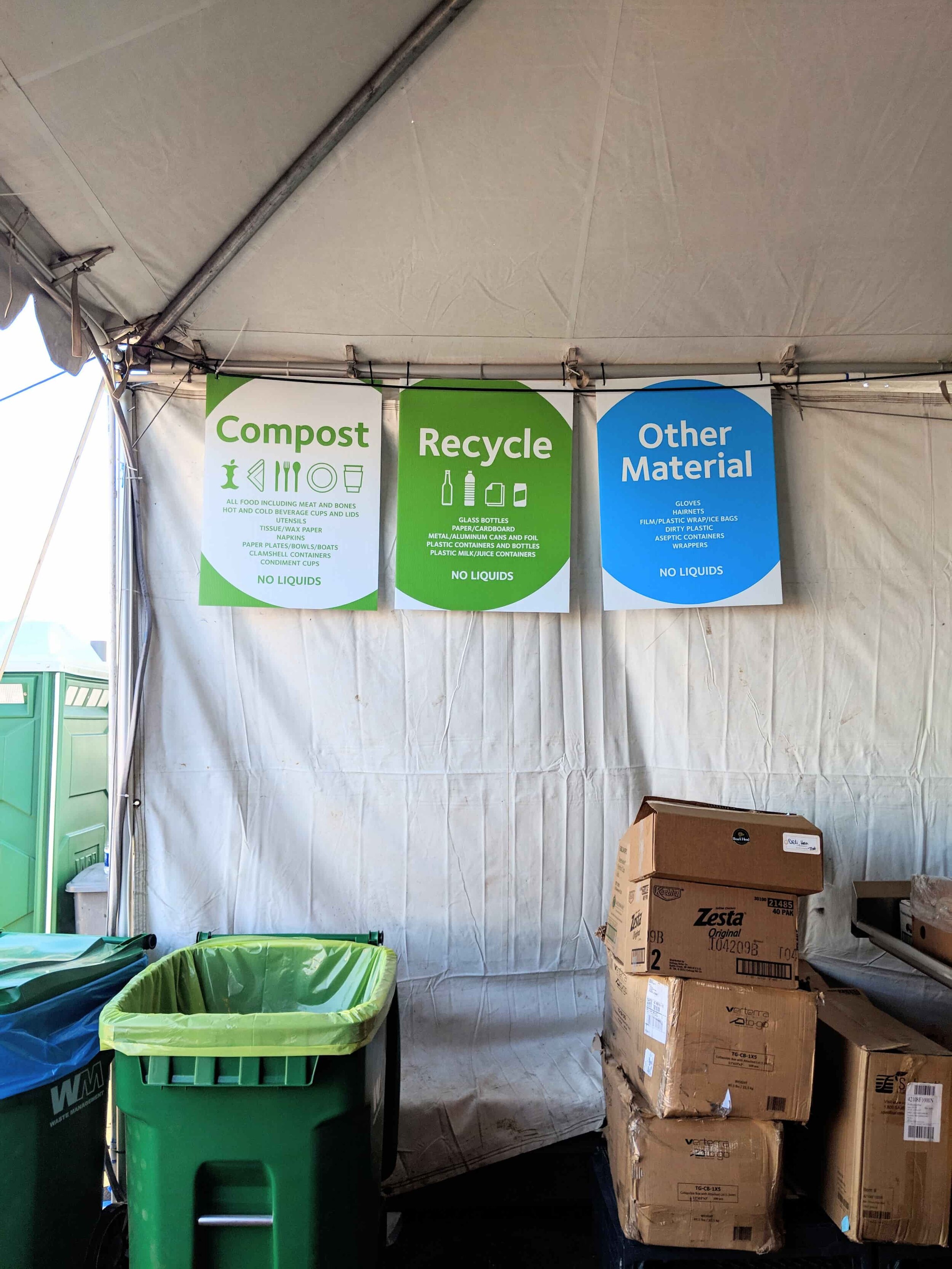 Recycling 101, 5 Easy Things Everyone Needs to Know about Recycling from www.goingzerowaste.mom #recycling #recyclables #zerowaste #howtorecycle