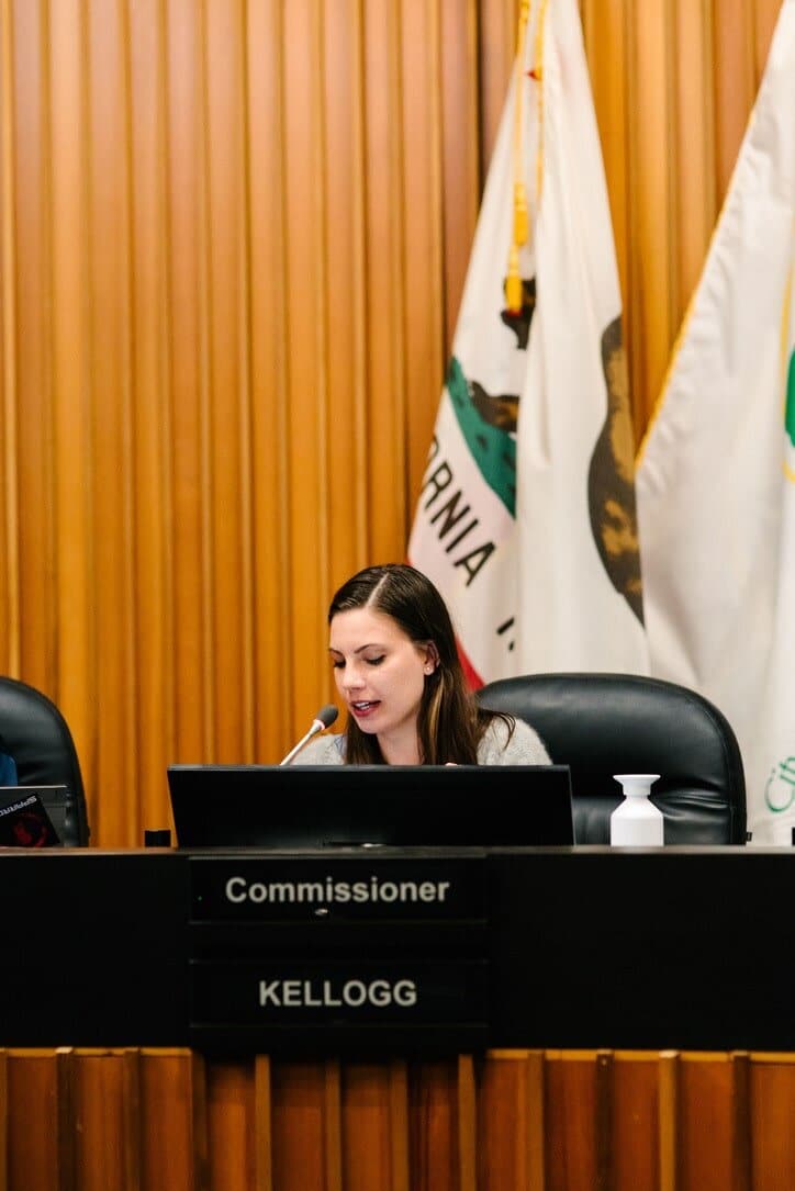 Get involved with local government, Kathryn Kellogg on the beautification commission | 8 Things I Wish I Knew BEFORE Going Zero Waste from www.goingzerowaste.mom #zerowaste #ecofriendly #gogreen #sustainable #zerowasteliving